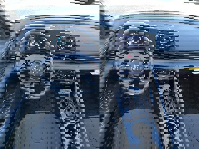 New 2026 Hyundai Elantra SEL Sport Premium image 18