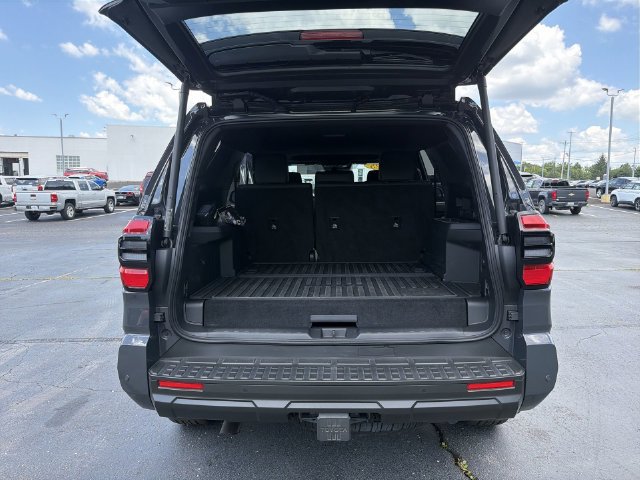 Used 2025 Toyota 4Runner TRD Off-Road Premium AWD/4WD image 16