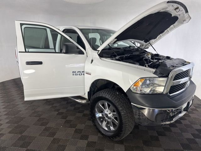 Used 2018 RAM 1500 ST w/ SXT Appearance Group AWD/4WD image 13