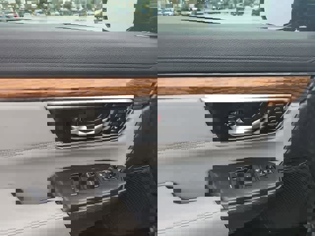 Used 2020 Honda CR-V Touring image 10