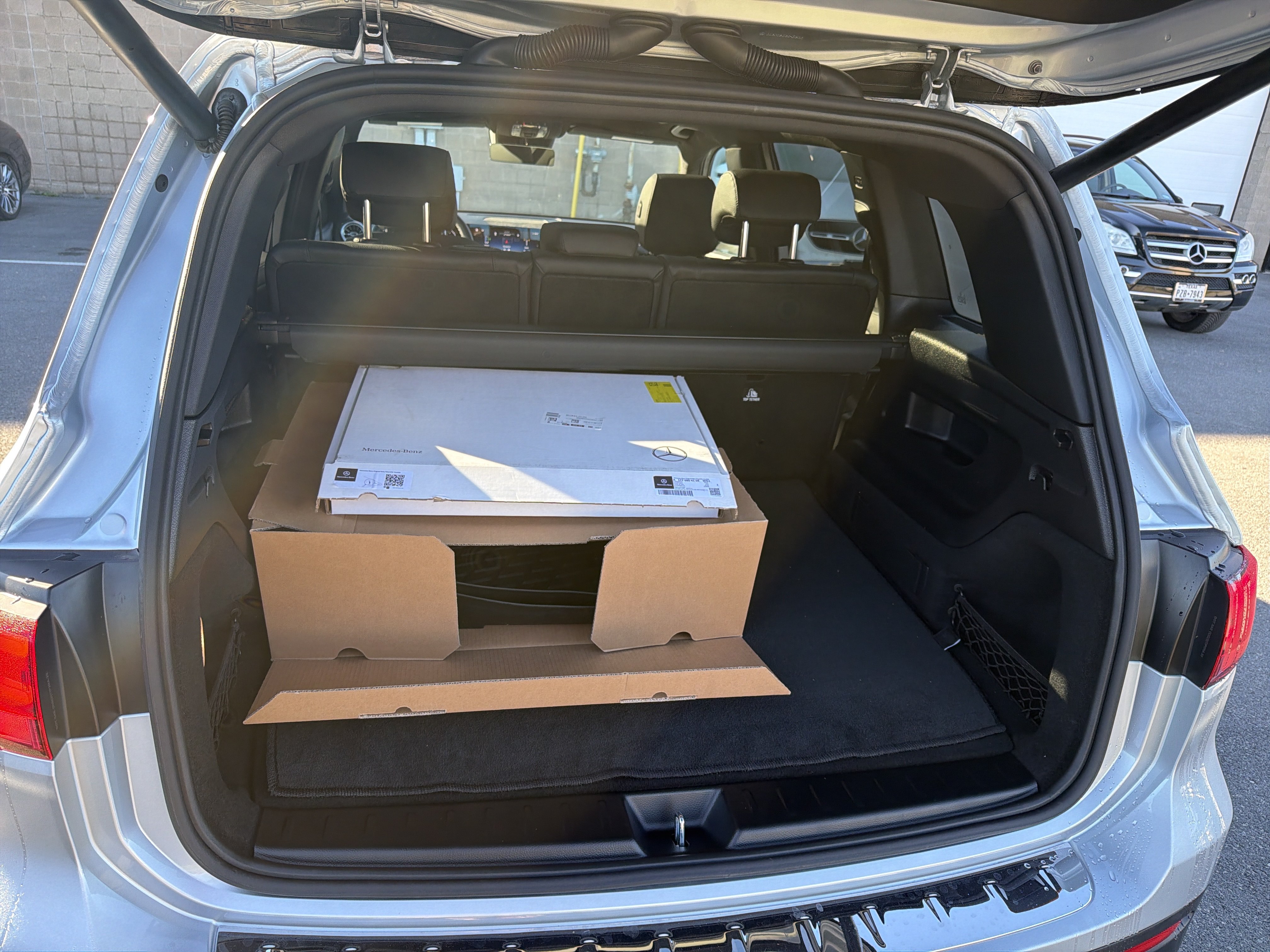 Certified 2025 Mercedes-Benz GLB 250 4MATIC image 28