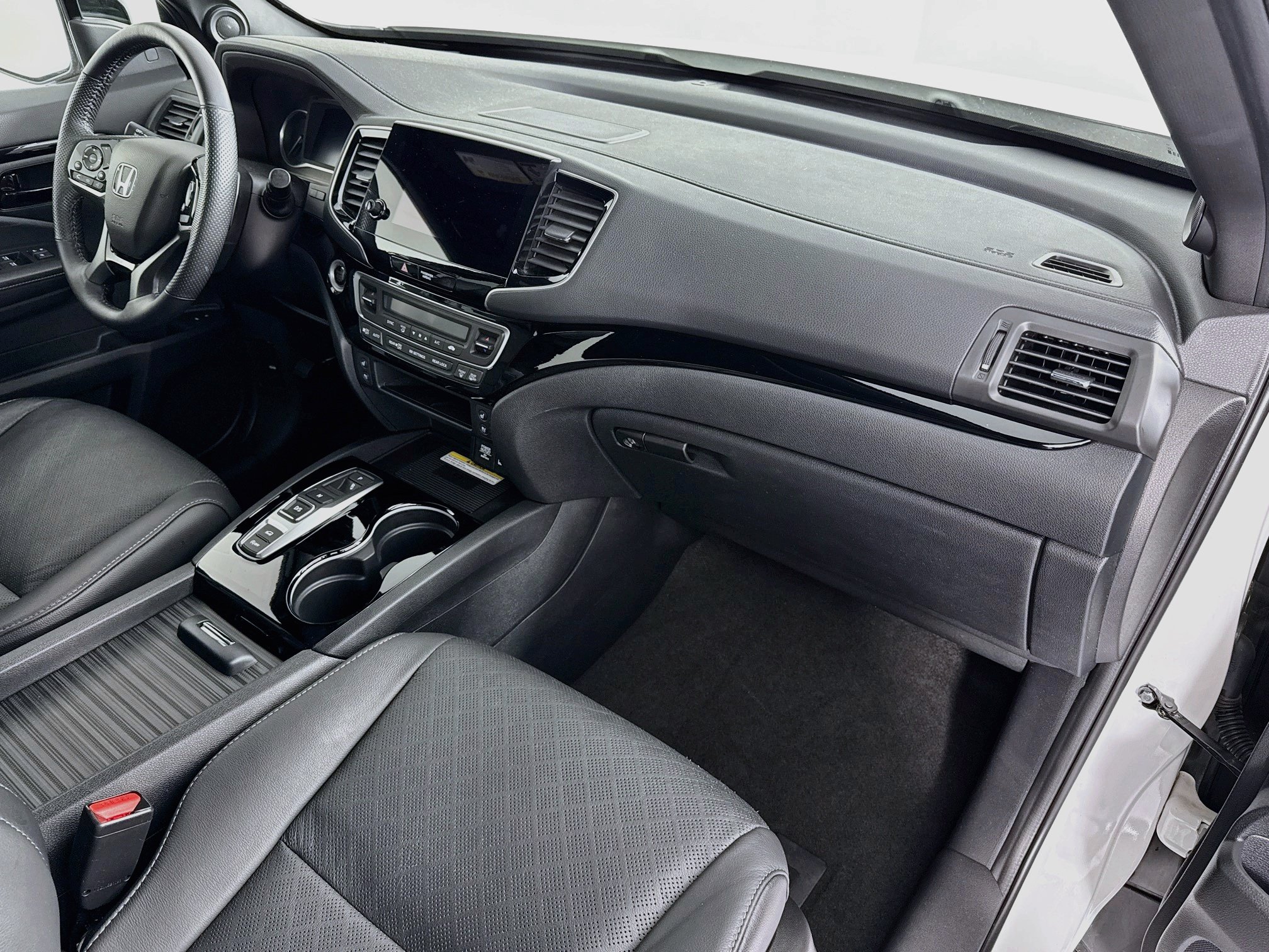 Certified 2023 Honda Passport Elite image 30