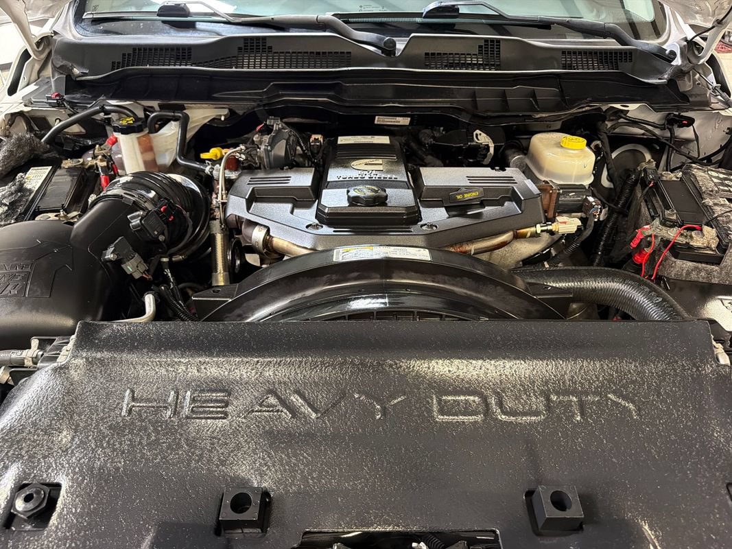 Used 2018 RAM 3500 SLT AWD/4WD image 52