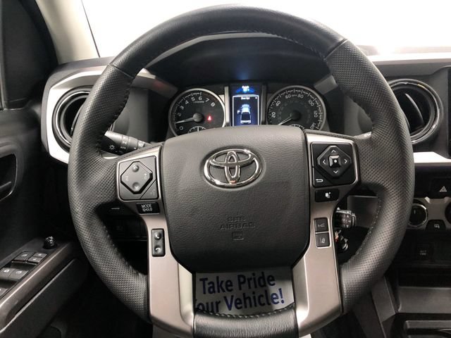 Used 2022 Toyota Tacoma SR5 AWD/4WD image 16