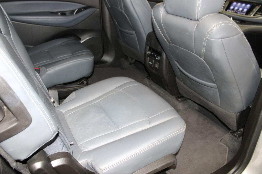 Used 2022 Buick Enclave Premium image 27
