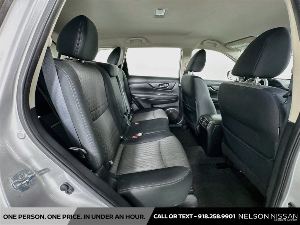 Used 2017 Nissan Rogue S FWD image 24