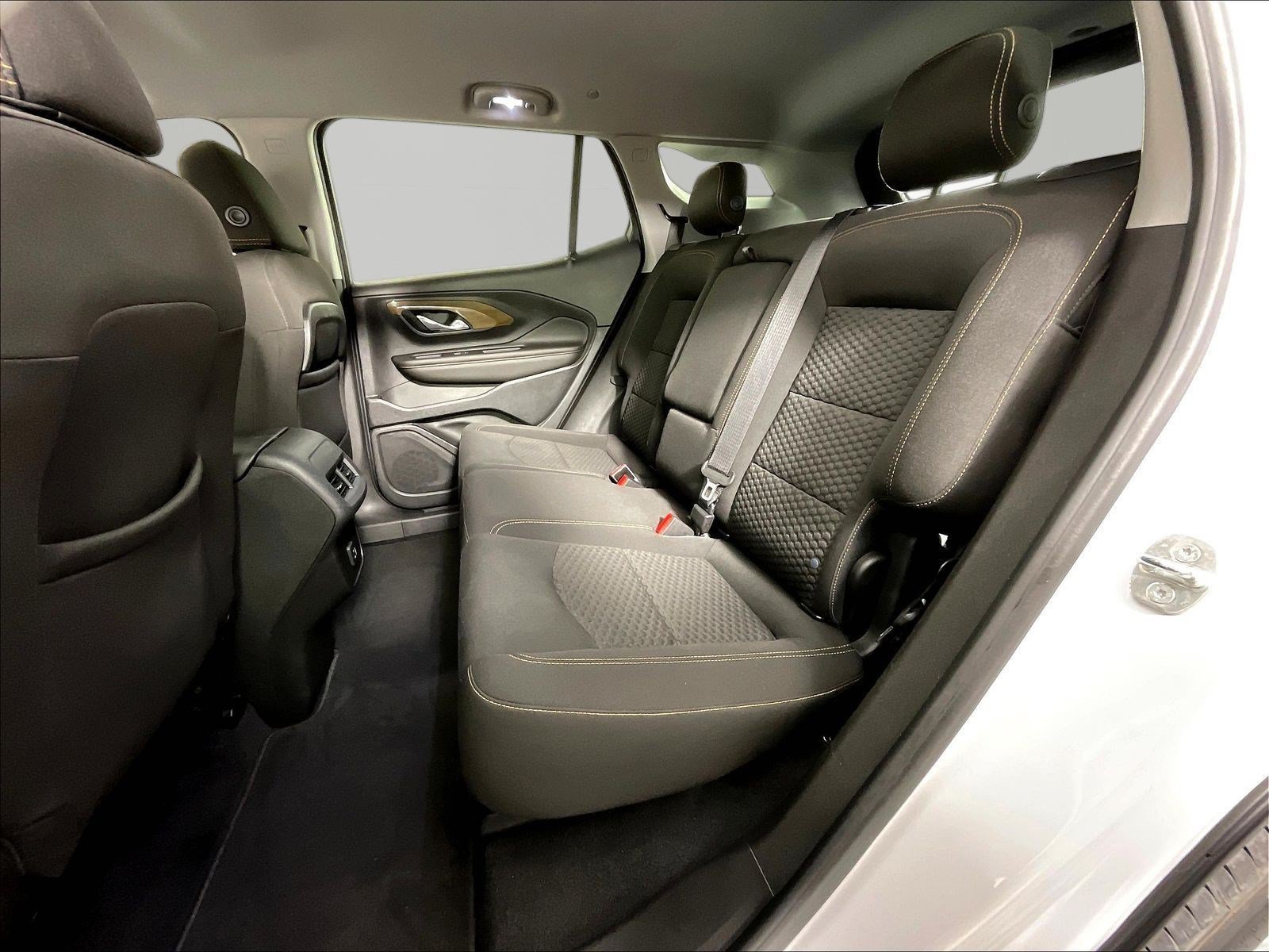 Used 2020 GMC Terrain SLE w/ Driver Convenience Package AWD/4WD image 21