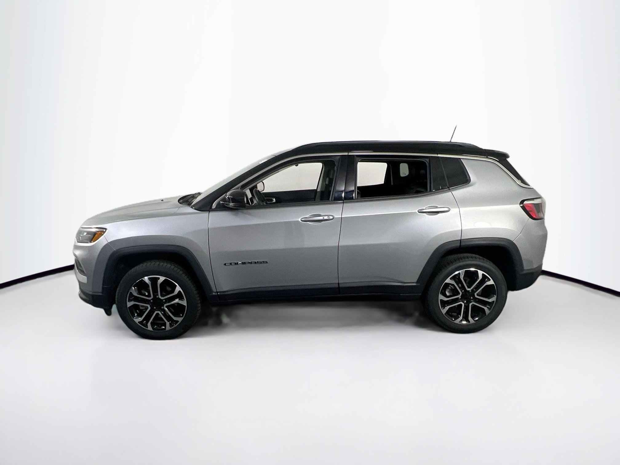 Used 2022 Jeep Compass Limited AWD/4WD image 8