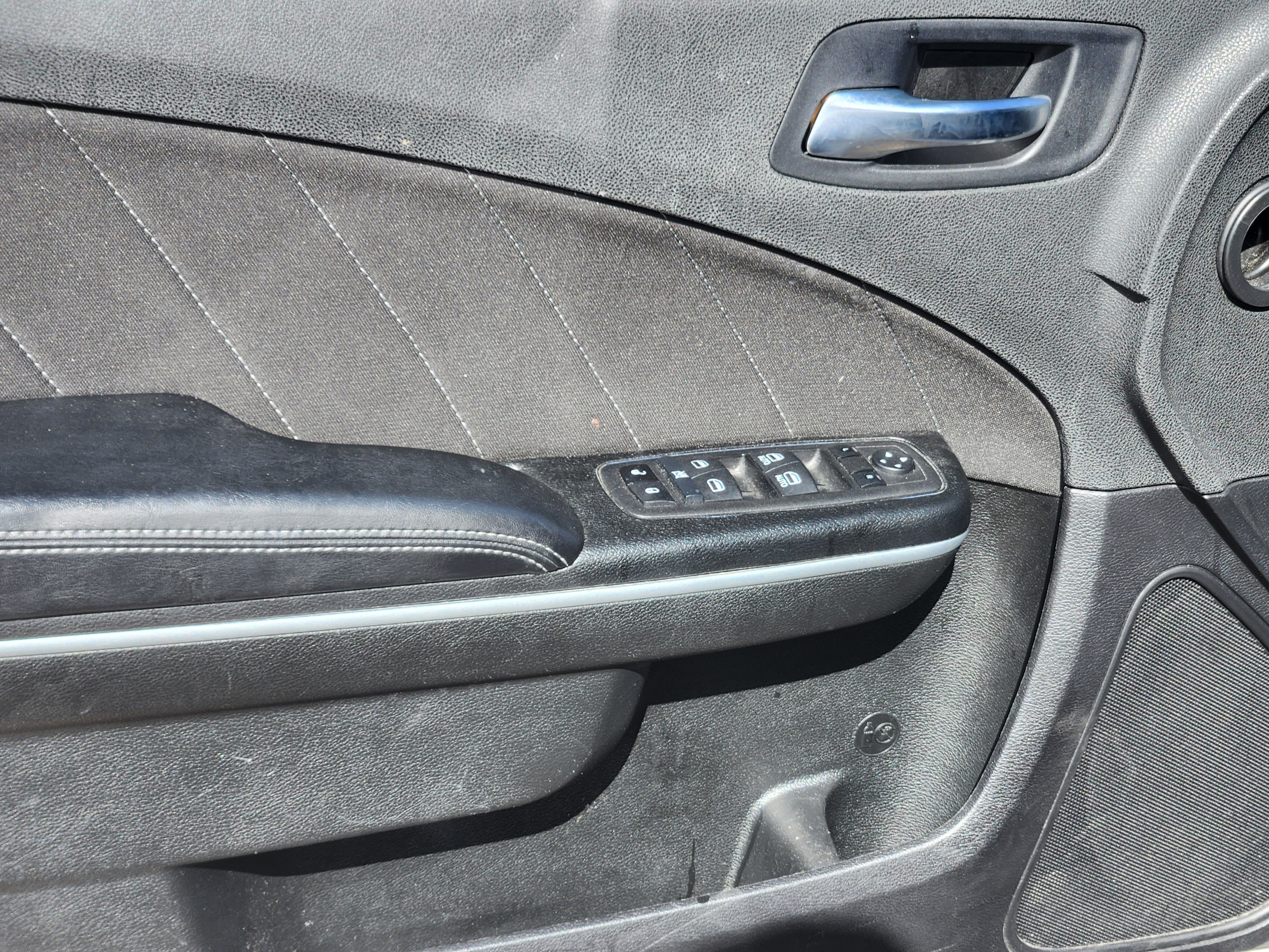 Used 2023 Dodge Charger SXT RWD image 18