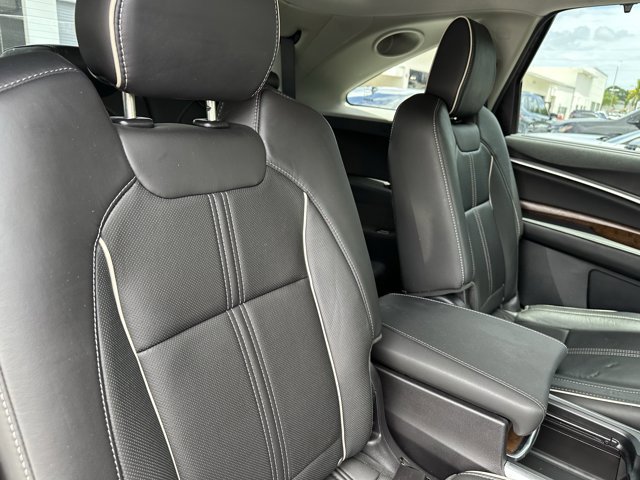 Used 2017 Acura MDX FWD w/ Advance Package image 29