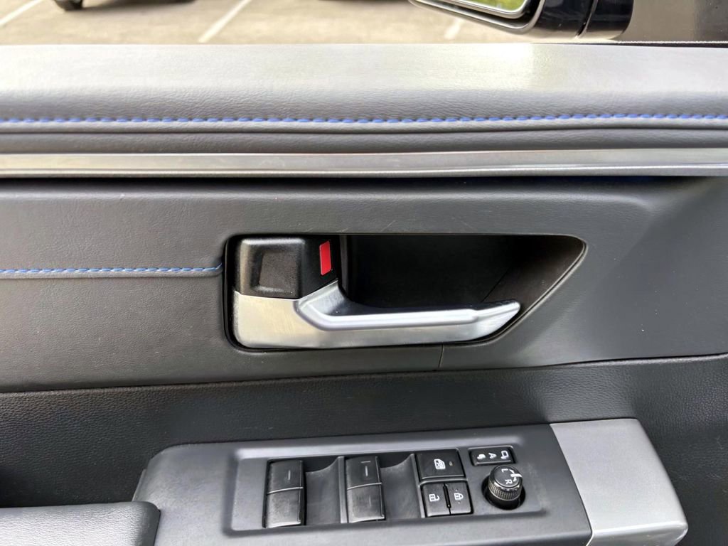 Used 2022 Toyota Tundra Platinum image 12