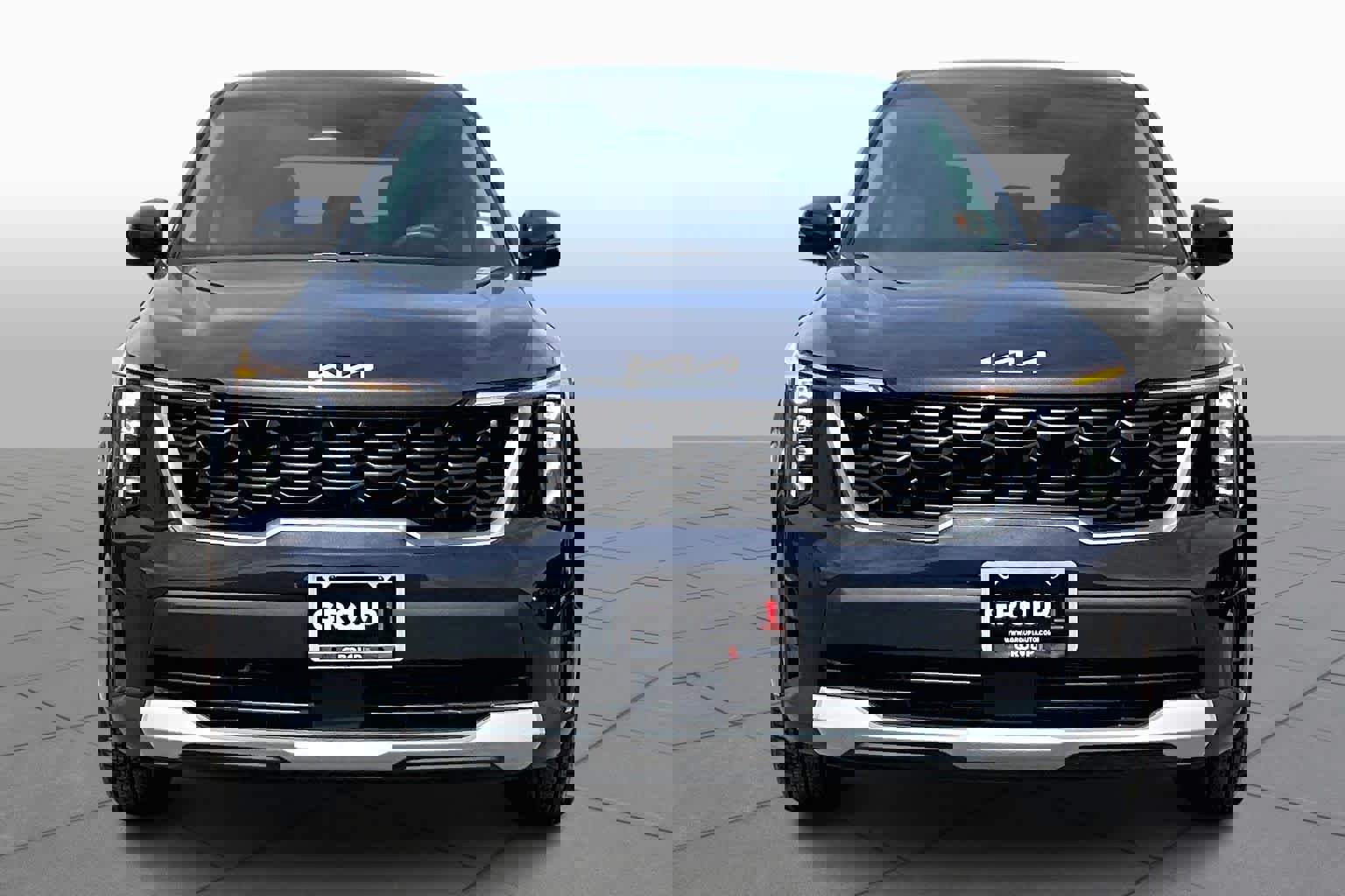 Used 2025 Kia Sorento LX image 4