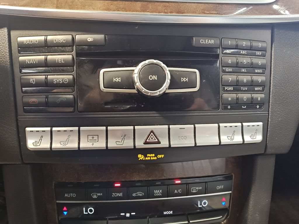 Used 2014 Mercedes-Benz E 350 Sedan image 23