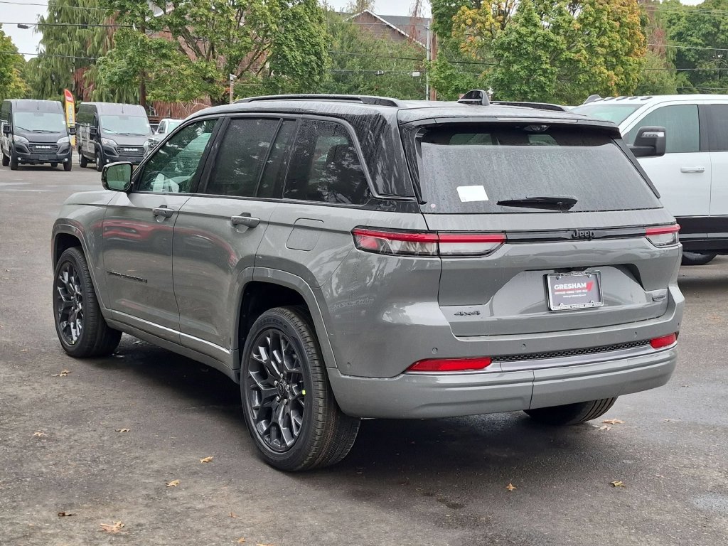 New 2027 Jeep Grand Cherokee Summit AWD/4WD image 5