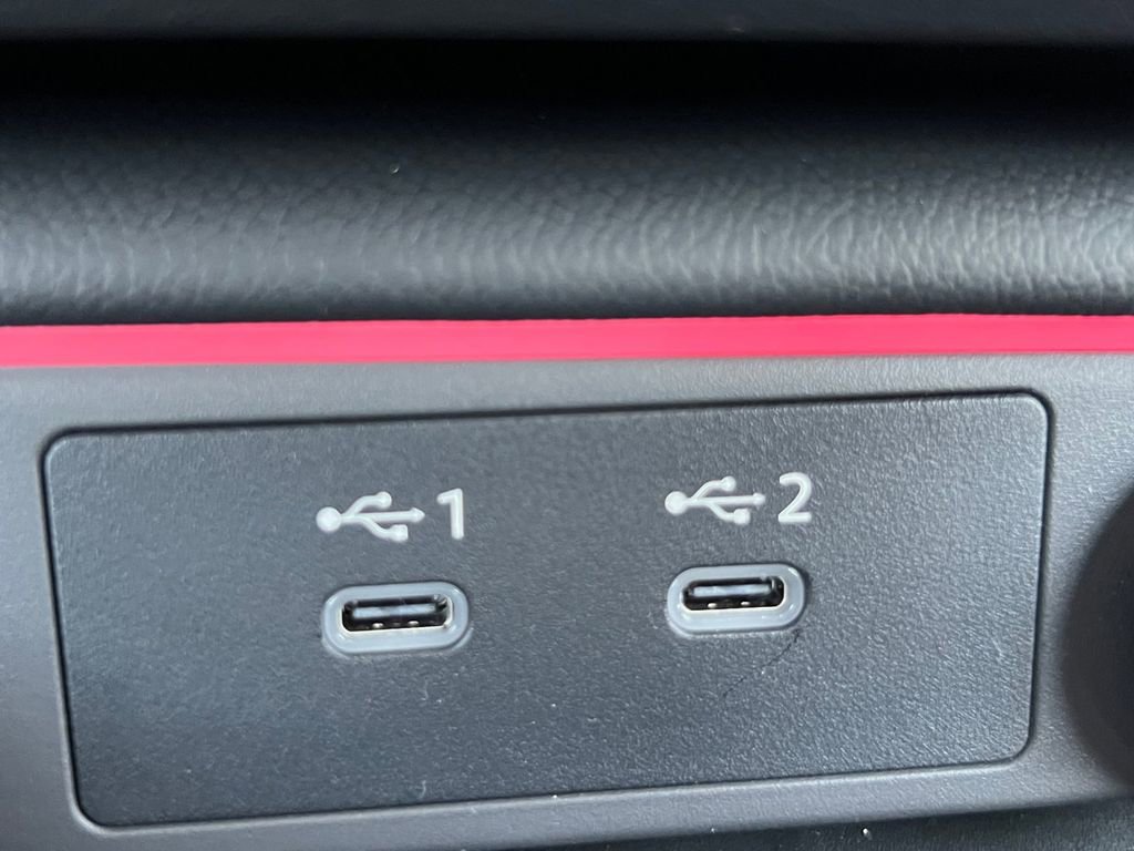New 2026 Nissan Sentra SR w/ Floor Mat Package FWD image 7