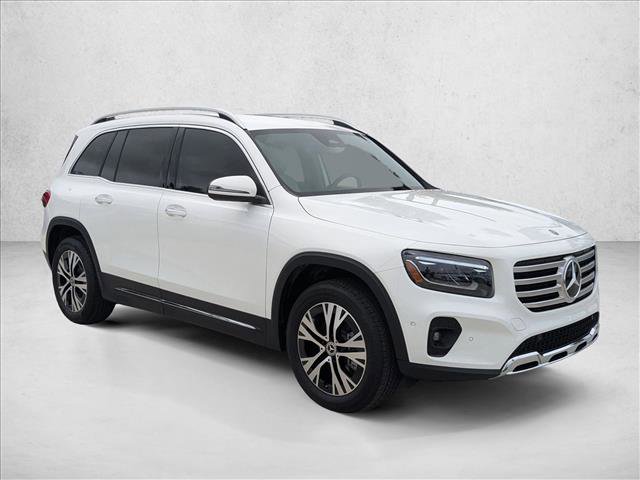 Used 2025 Mercedes-Benz GLB 250 image 3