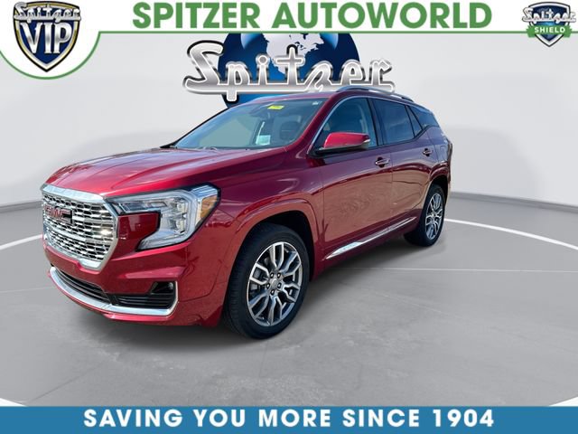 Used 2024 GMC Terrain Denali w/ LPO, Floor Liner Package AWD/4WD image 4