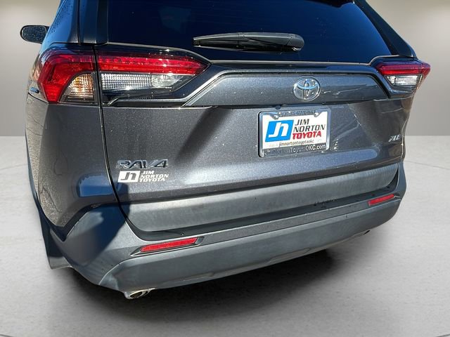 Used 2022 Toyota RAV4 XLE image 12