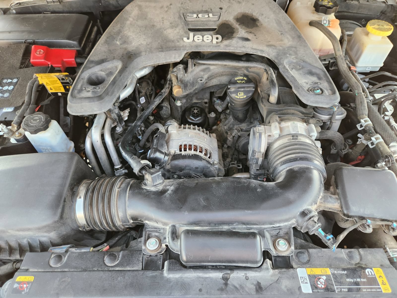 Used 2021 Jeep Gladiator Sport AWD/4WD image 32