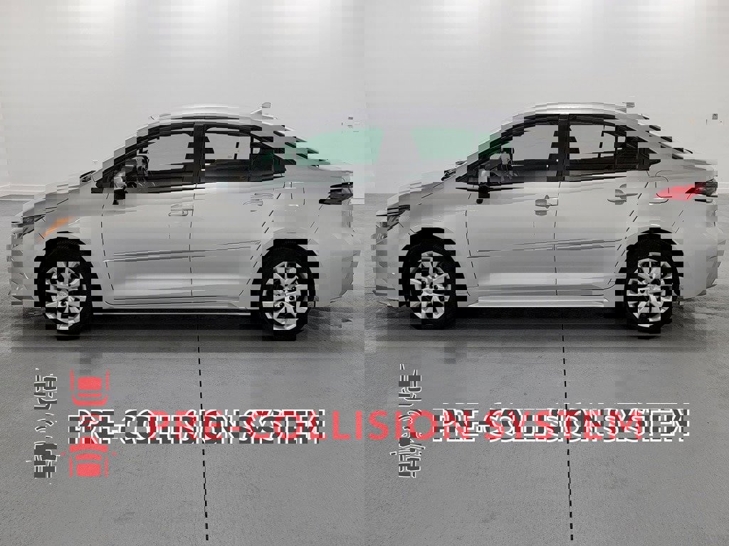 Certified 2022 Toyota Corolla LE image 3