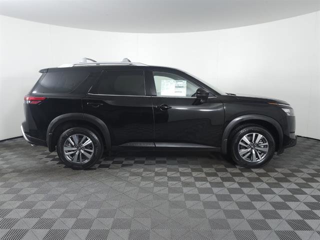 New 2025 Nissan Pathfinder SL AWD/4WD image 2