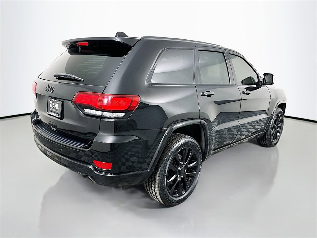 Used 2018 Jeep Grand Cherokee Altitude image 13