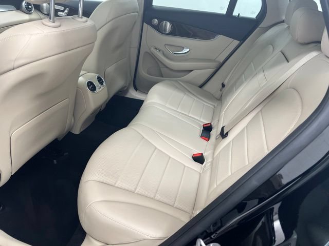 Used 2021 Mercedes-Benz GLC 300 4MATIC image 11
