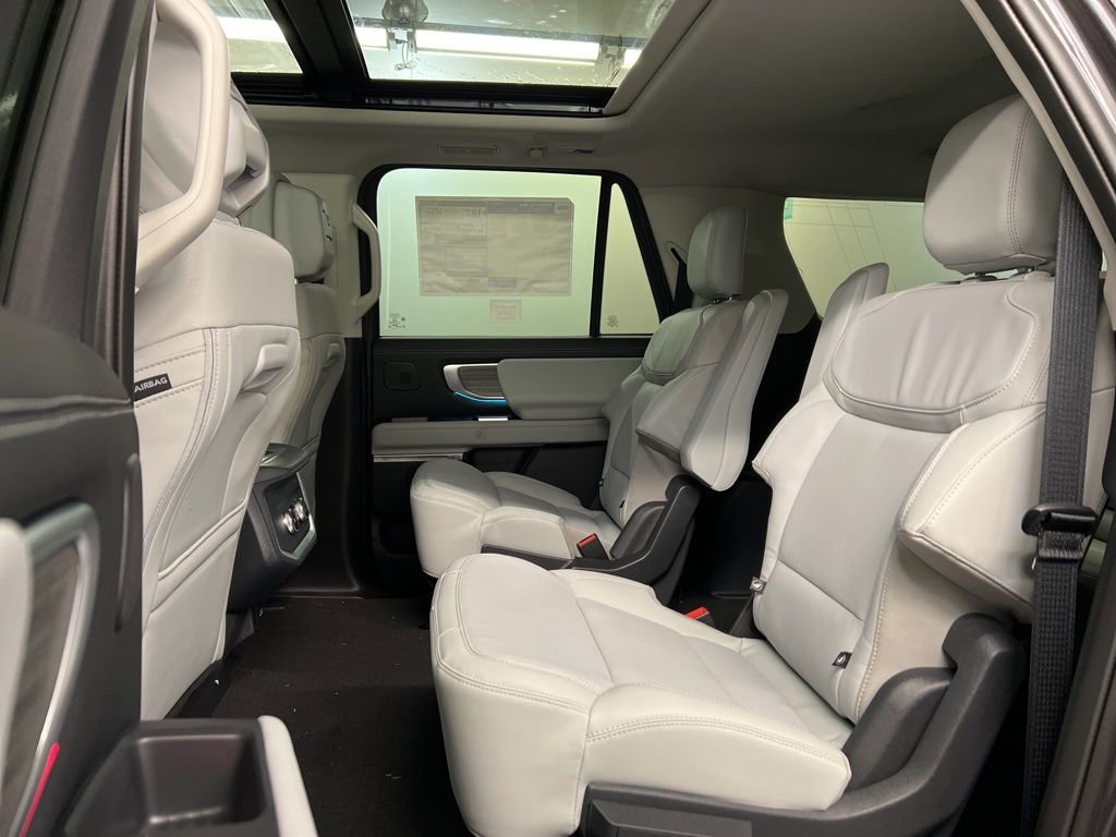 New 2026 Ford Expedition Max Platinum w/ Driver's Package image 35