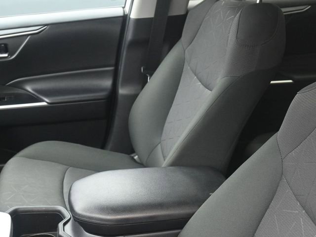 Used 2024 Toyota RAV4 XLE image 22