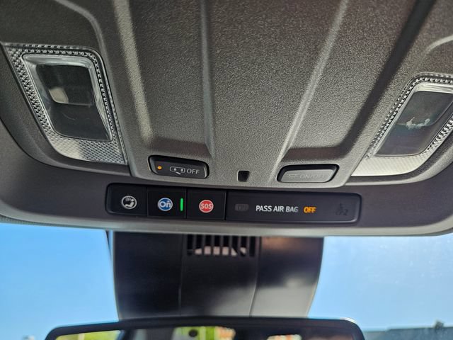 Used 2025 GMC Sierra 1500 SLT AWD/4WD image 31
