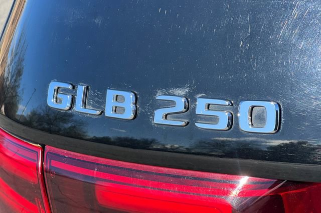 Used 2024 Mercedes-Benz GLB 250 image 32