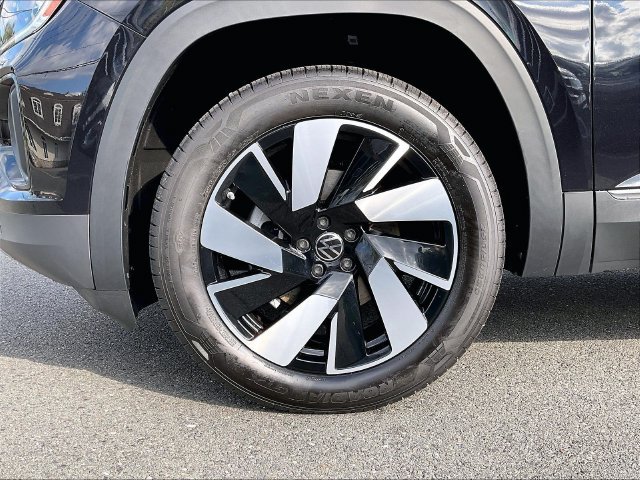 New 2026 Volkswagen Atlas Cross Sport SE AWD/4WD image 15
