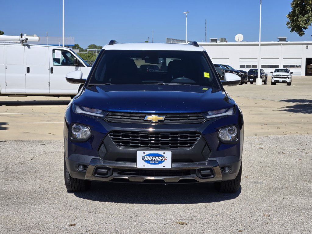 Used 2022 Chevrolet TrailBlazer ACTIV w/ Sun and Liftgate Package FWD image 2