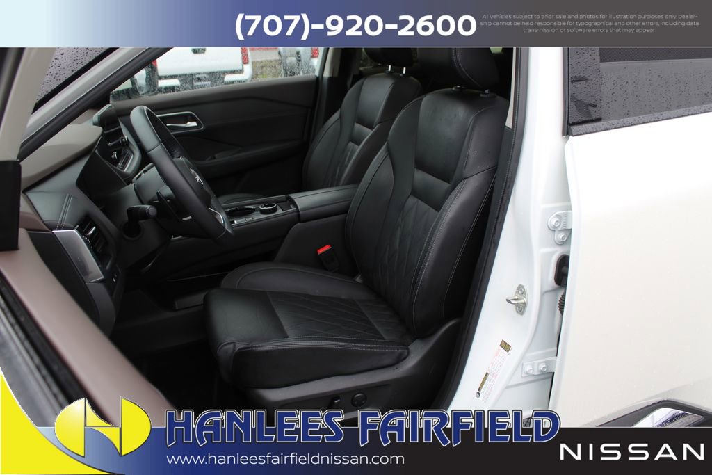 Used 2023 Nissan Rogue Platinum w/ Platinum Premium Package image 13