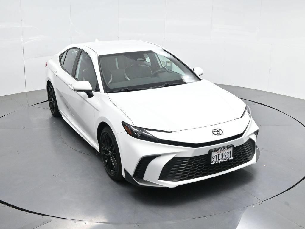 Used 2025 Toyota Camry SE w/ Convenience Package image 51