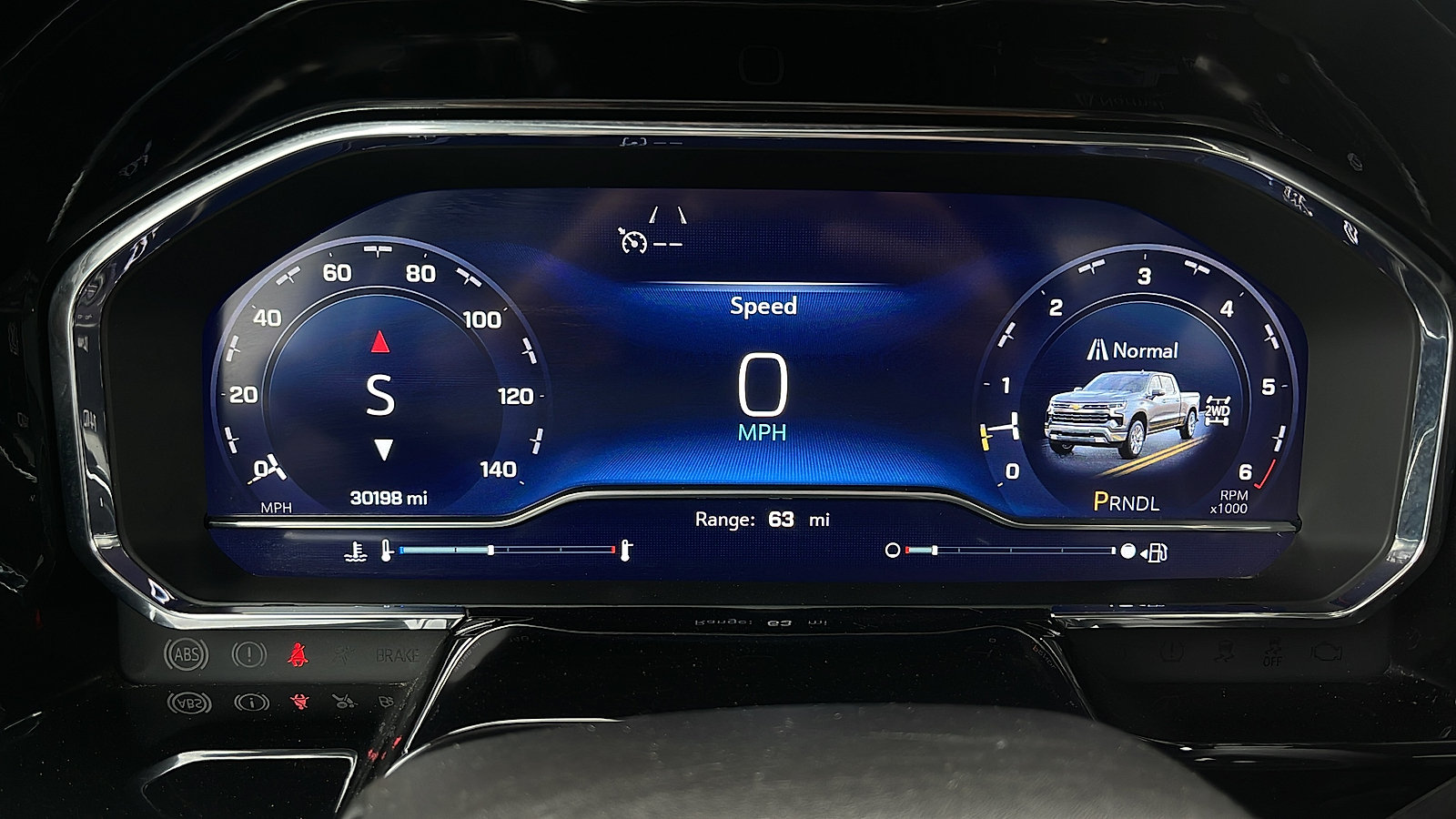 Used 2025 Chevrolet Silverado 1500 LT AWD/4WD image 14