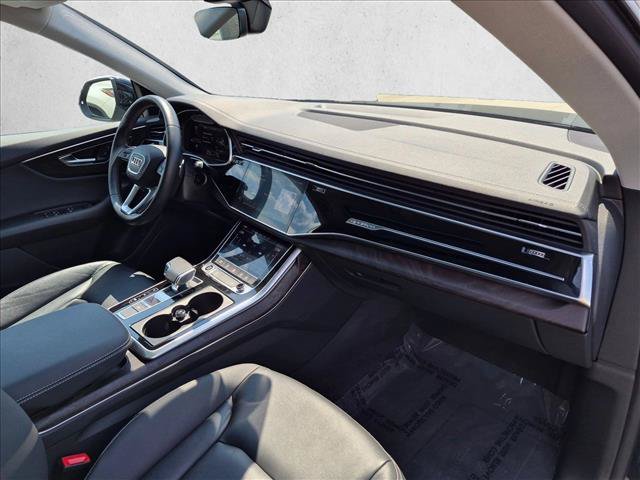 Used 2023 Audi Q8 Premium AWD/4WD image 22