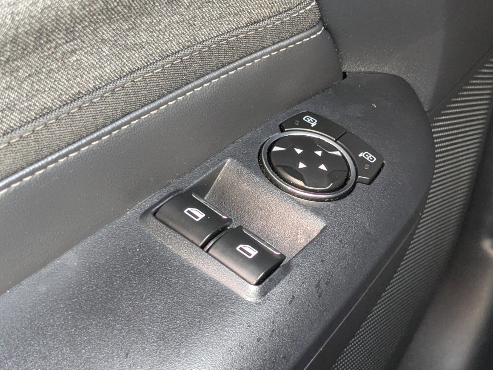 Used 2024 Ford Mustang Coupe RWD image 19