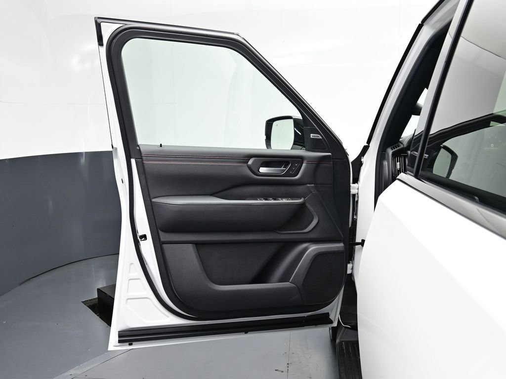 New 2025 Nissan Armada PRO-4X image 11