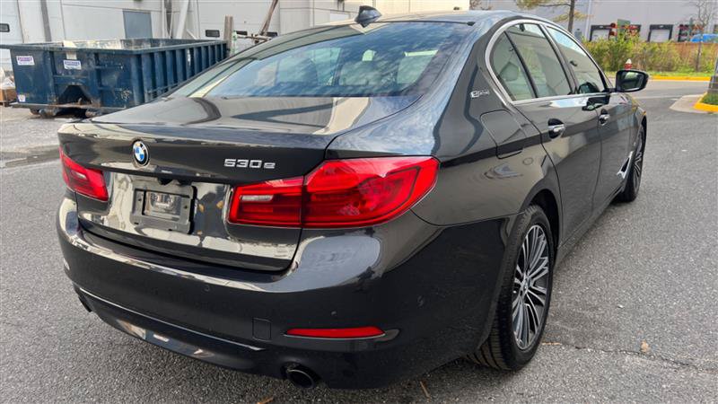 Used 2018 BMW 530e RWD image 18