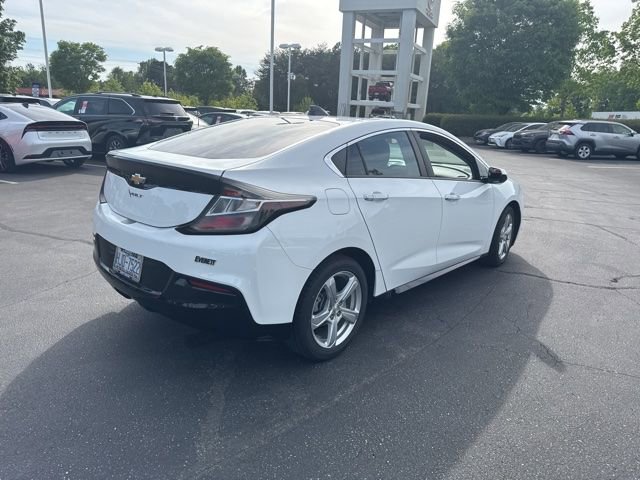 Used 2017 Chevrolet Volt LT w/ Comfort Package image 4
