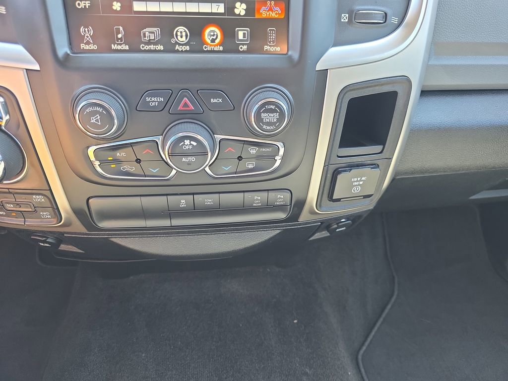 Used 2017 RAM 1500 Big Horn AWD/4WD image 26