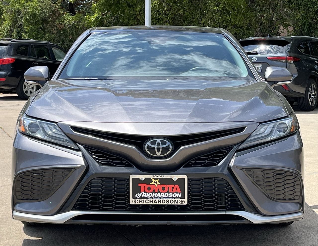 Used 2021 Toyota Camry XSE FWD image 7