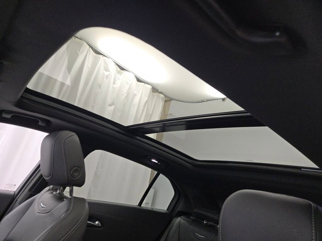 Used 2023 Cadillac XT4 Premium Luxury w/ Technology Package image 27