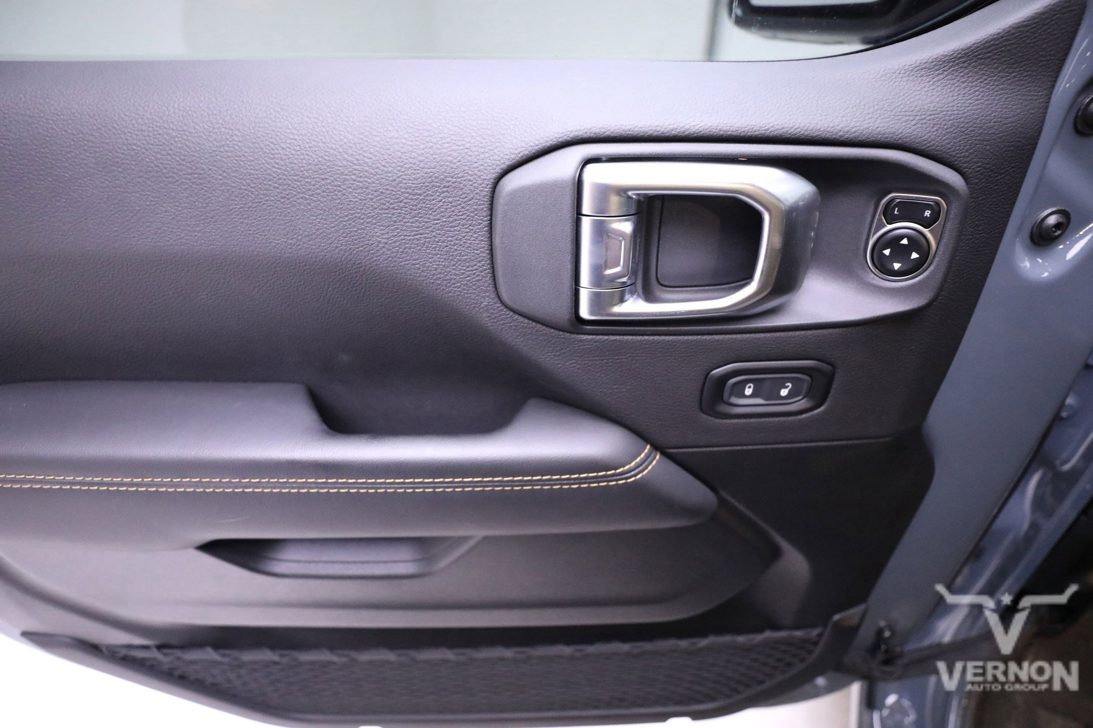 New 2024 Jeep Wrangler Sahara w/ Technology Group image 13