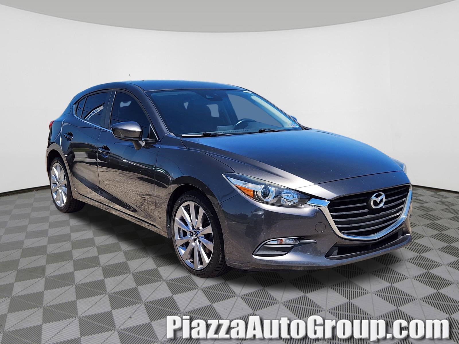 Used 2017 MAZDA MAZDA3 Touring FWD image 1