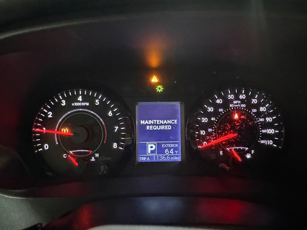 Used 2015 Toyota Sienna LE FWD image 27