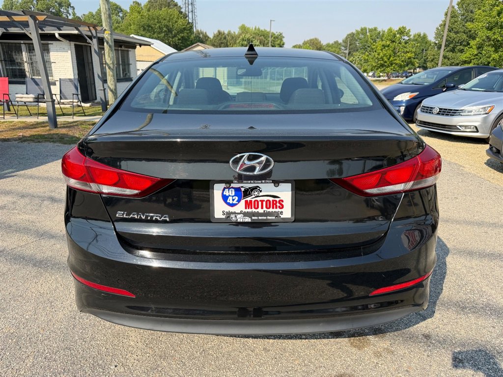 Used 2017 Hyundai Elantra Value Edition FWD image 4