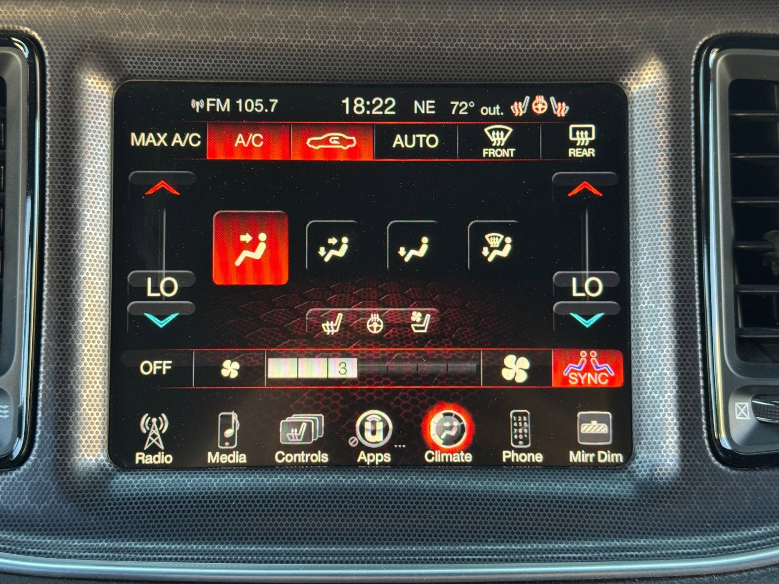 Used 2016 Dodge Challenger R/T Scat Pack w/ Leather Interior Group RWD image 24