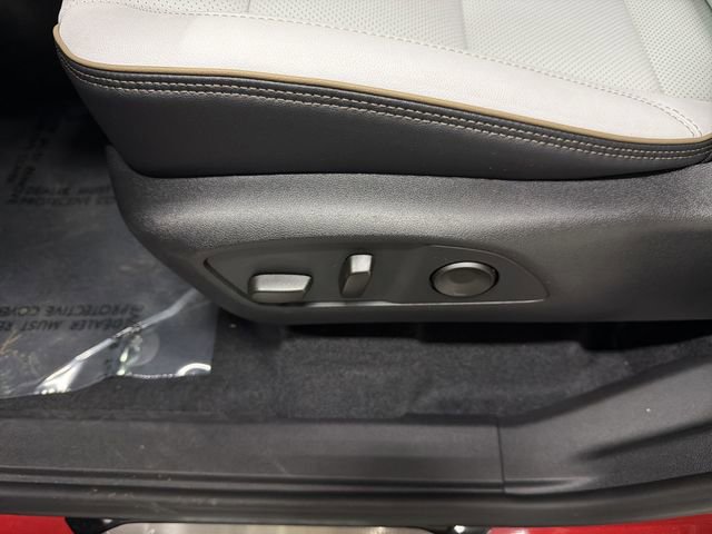 New 2026 Chevrolet Traverse High Country w/ LPO, Illumination Package AWD/4WD image 24